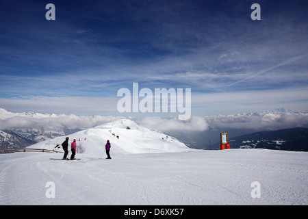 Skifahren in Meribel, Frankreich Stockfoto
