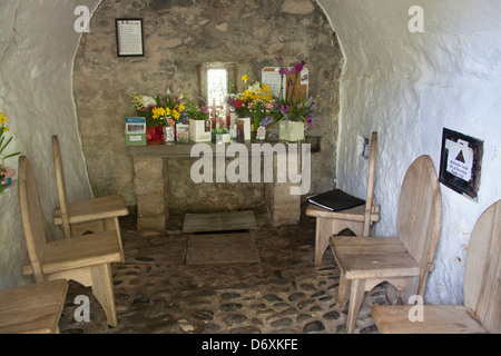 Wales Küstenweg in Nord-Wales. Die Kapelle und der Altar der Heiligen gut und Kapelle St. Trillo bei Rhos auf Meer. Stockfoto