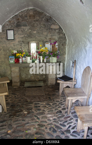 Wales Küstenweg in Nord-Wales. Die Kapelle und der Altar der Heiligen gut und Kapelle St. Trillo bei Rhos auf Meer. Stockfoto