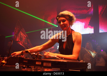 Berlin, Deutschland, DJ Maruscha auf A & P Berlin Summer Rave 2012 Stockfoto