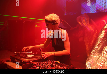 Berlin, Deutschland, DJ Maruscha auf A & P Berlin Summer Rave 2012 Stockfoto