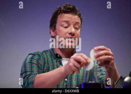 Berlin, Deutschland, Starkoch Jamie Oliver in einem Produktpraesentation von Philips auf der IFA 2012 Stockfoto