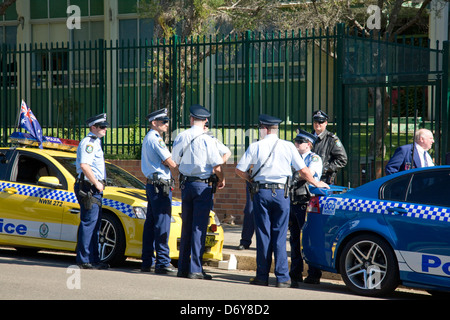 australische Polizisten und ihre Fahrzeuge in Sydney, Australien Stockfoto