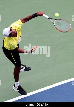 Andy Murray, von Großbritannien, spielt gegen Donald Young, der Vereinigten Staaten, während der zehn Tage der US Open, bei der USTA Stockfoto