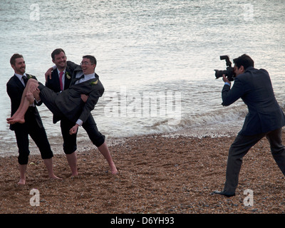 Eine Hochzeit am Strand von Brighton Stockfoto