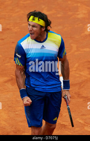 Barcelona, Spain.25th April 2013.  Juan Monaco aus Argentinien reagiert während Spieltag vier ATP 500 World Tour Barcelona Open Banc Sabadell 2013 zwischen Jeremy Chardy Frankreichs und Juan Monaco aus Argentinien an der Real Club de Tenis Barcelona. Bildnachweis: Aktion Plus Sport Bilder /Alamy Live-Nachrichten Stockfoto