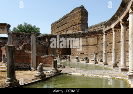 Villa Adriana. Tivoli. Italien. Teil Blick auf den einzigartigen Teatro Marittimo oder maritime Theater, das die schönsten Gebäude ist Stockfoto