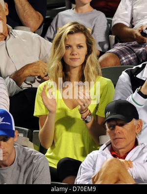 Brooklyn Decker Uhren Mann Andy Roddick teilnehmen in Delray Beach International Tennis Championships Delray Beach Stockfoto