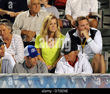 Brooklyn Decker Uhren Mann Andy Roddick teilnehmen in Delray Beach International Tennis Championships Delray Beach Stockfoto