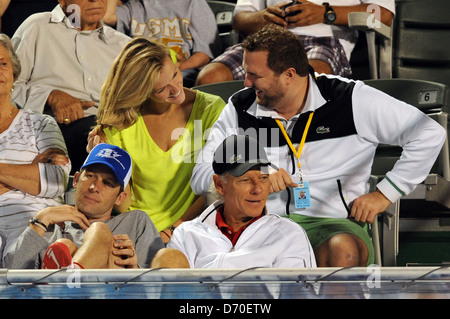 Brooklyn Decker Uhren Mann Andy Roddick teilnehmen in Delray Beach International Tennis Championships Delray Beach Stockfoto