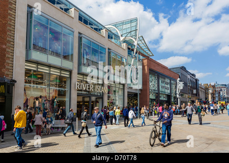 Briggate Eingang der neuen (ab 2013) Trinity Leeds Einkaufszentrum, Briggate, Leeds, West Yorkshire, Großbritannien Stockfoto