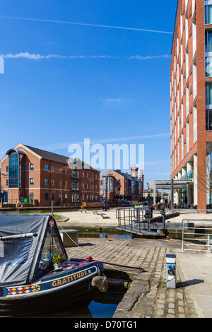 Kornkammer Kai mit Blick auf das DoubleTree Hotel Hilton, Leeds, West Yorkshire, Großbritannien Stockfoto