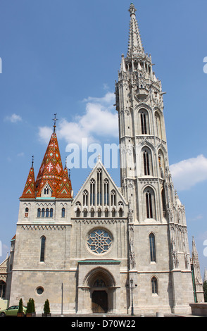 Fassade der Matthiaskirche in Budapest, Ungarn Stockfoto