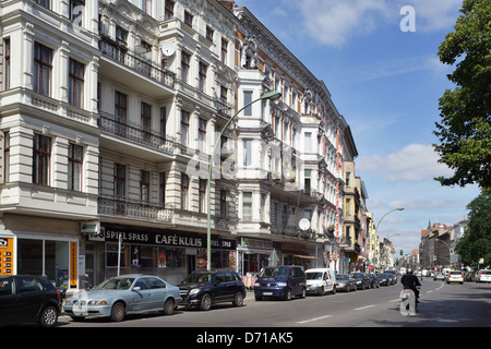 Berlin, Deutschland, alte Gebäude am Karl-Marx-Straße in Berlin-Neukölln Stockfoto