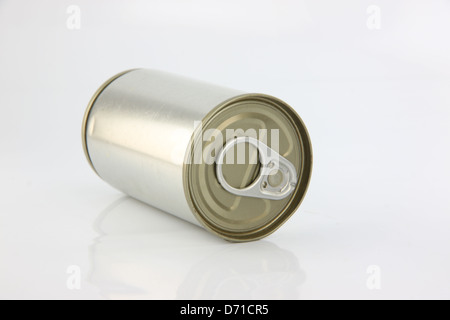 Aktion Aluminium Dosen auf dem weißen Hintergrund. Stockfoto