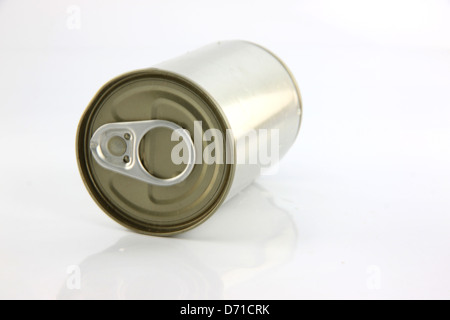 Aktion Aluminium Dosen auf dem weißen Hintergrund. Stockfoto