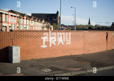 Anti-Thatcher Graffiti auf der Falls Road, IRA Stockfoto