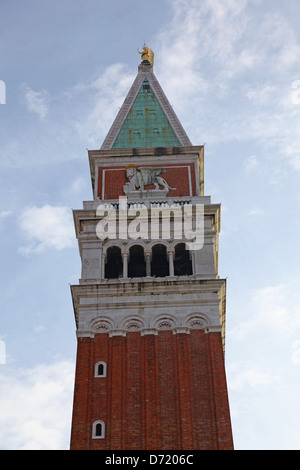 Die Bell Tower Campanile St Marks Platz Venedig Italien Stockfoto