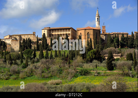 Italien, Toskana, Val d'Orcia, Pienza, Palazzo Piccolomini und Kathedrale Stockfoto