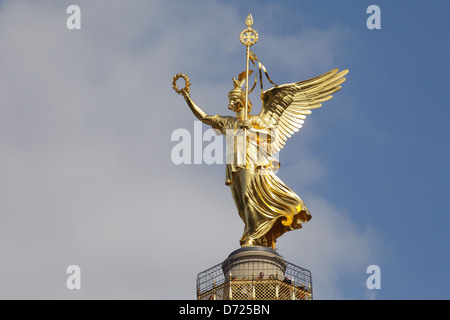 Berlin, Deutschland, die Victoria auf der Siegessäule am großen Stern Stockfoto