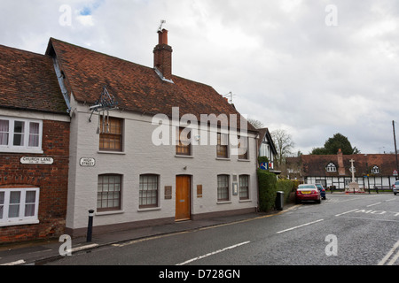 Außenansicht des Restaurant The Fat Duck in Bray im Besitz von berühmten Koch, Heston Blumenthal Stockfoto