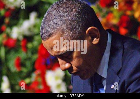 26. April 2013 - Waco, Texas, USA - uns Präsident Barak Obama bei Erinnerung an West, eine Trauerfeier für getöteten und Verletzten in einer gewaltigen Explosion bei einer Düngemittelfabrik in West, fand am 25.04.2013 Texas am April 17th,2013.The Dienst an der Ferrell Center Baylor University In Waco, Texas statt. (Kredit-Bild: © Jeff Newman/Globe Photos/ZUMAPRESS.com) Stockfoto