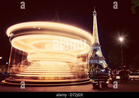 Nachtansicht des Karussells in Paris Stockfoto