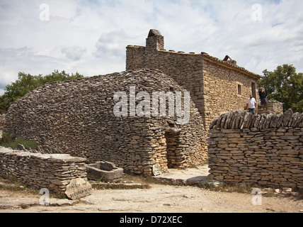 Gordes, Frankreich, Steinhuetten der Open Air Museum-Le Village des Bories- Stockfoto