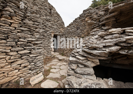 Gordes, Frankreich, Steinhuetten der Open Air Museum-Le Village des Bories- Stockfoto