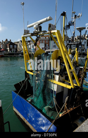 Rückseite der Fischkutter mit kleinen Trommel Winde England uk Stockfoto