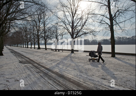 Hannover, Deutschland, im Winter Walker Maschsee Stockfoto