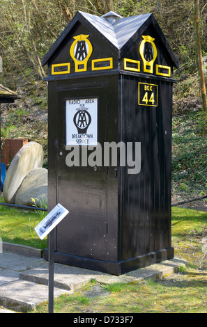 Eine Automobilclub Notfall Panne Dienst Telefonzelle am Amberley arbeitendes Museum, Amberley, West Sussex, UK Stockfoto