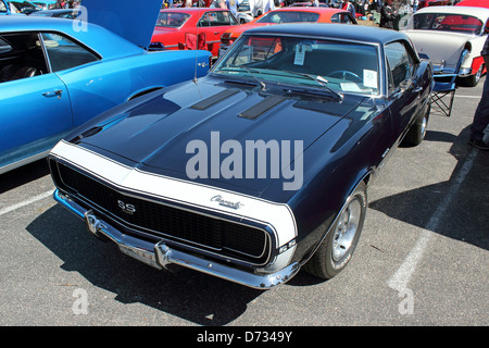 Ein Vintage und renovierten classic Chevrolet SS Camaro. Zeigen Sie auf dem Display auf der Flucht, um die Sonne Auto in Myrtle Beach, SC, März 2013 Stockfoto