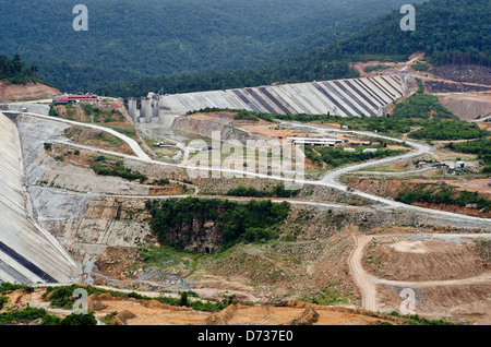 Modelleisenbahnen Staudammbau, Provinz Koh Kong, Kambodscha Stockfoto