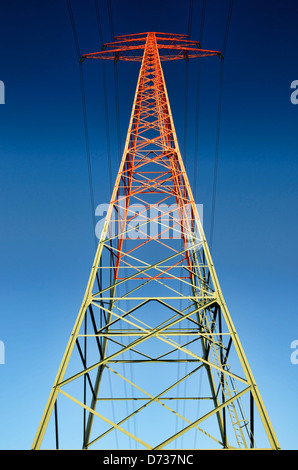 Hochspannungs-Mast, net Entfernung, Energie-Wende Stockfoto