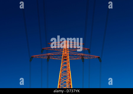 Hochspannungs-Mast, net Entfernung, Energie-Wende Stockfoto