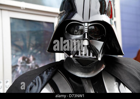 Darth Vader Charakter am 12. Sci-Fi-London Trachtenumzug, Stratford, London, UK Stockfoto