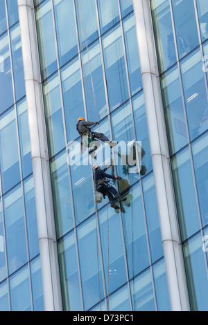 Fensterputzer Fensterputzen Citypoint Stadt Punkt Turm Bürohaus in Moorgate London Stockfoto