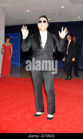 27. April 2013 - Washington, District Of Columbia, USA - Sänger PSY beim roten Teppich Ankünfte in der White House Correspondents' Association Dinner im Hilton Hotel. (Kredit-Bild: © Tina Fultz/ZUMAPRESS.com) Stockfoto