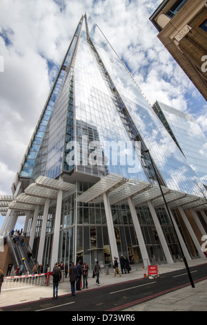 Der Shard London England Klettern bis zu den Wolken Stockfoto