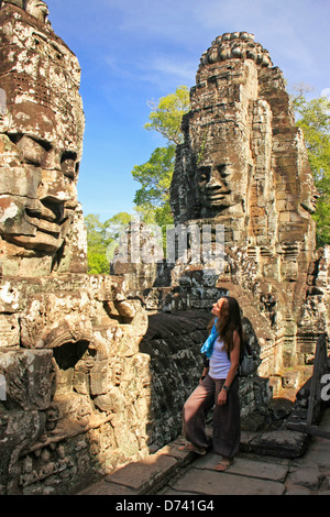 Stein-Gesichter der Bayon Tempel, Angkor Gebiet, Siem Reap, Kambodscha Stockfoto