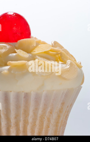 Cupcake auf weißem Hintergrund Stockfoto