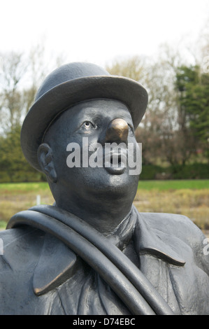 Statue des ehemaligen Blackpool Tower Circus clown Charlie Cairoli Stockfoto