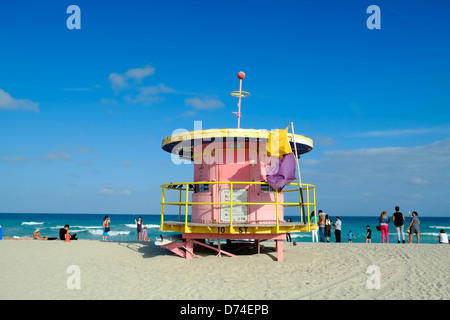 Art-Deco-Life Guard Hütten am South Beach, Miami, Florida, USA Stockfoto