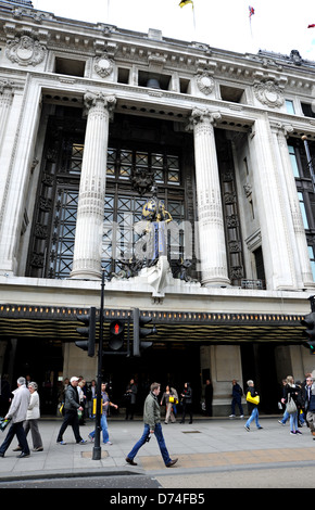 Selfridge und Co Kaufhaus in Oxford Street London W1 UK Stockfoto