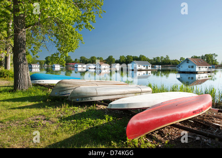 SCHWIMMENDE HÄUSER HUFEISEN TEICH PRESQUE ISLE STATE PARK ERIE PENNSYLVANIA USA Stockfoto