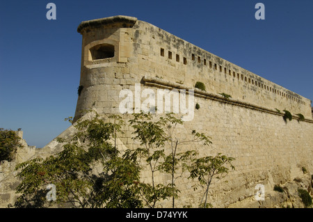 Ansicht rechte Demi-Bastion von Fort St. Elmo, teilt den Hafen von Marsamxett vom Grand Harbour in Valletta, die Hauptstadt von Malta Insel Stockfoto