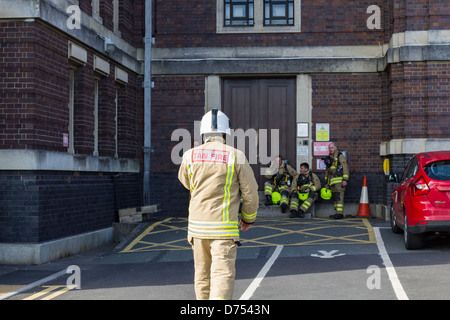 Feuerwehr in Szene der National Library of Wales Feuer 26. April 2013 Stockfoto