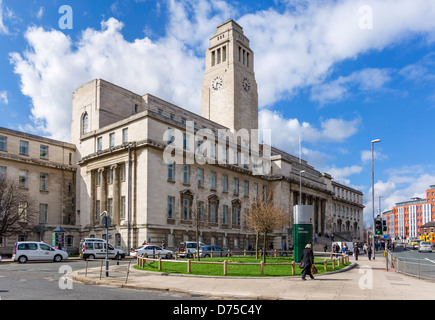 Parkinson-Gebäude am Haupteingang zum Campus University of Leeds, Leeds, West Yorkshire, Großbritannien Stockfoto