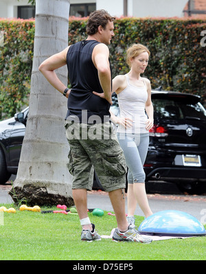 Jason Segel und Leslie Mann schießen eine Training-Szene in einem Park Santa Monica während am Set von ein untitled Judd Apatow-Projekt Stockfoto